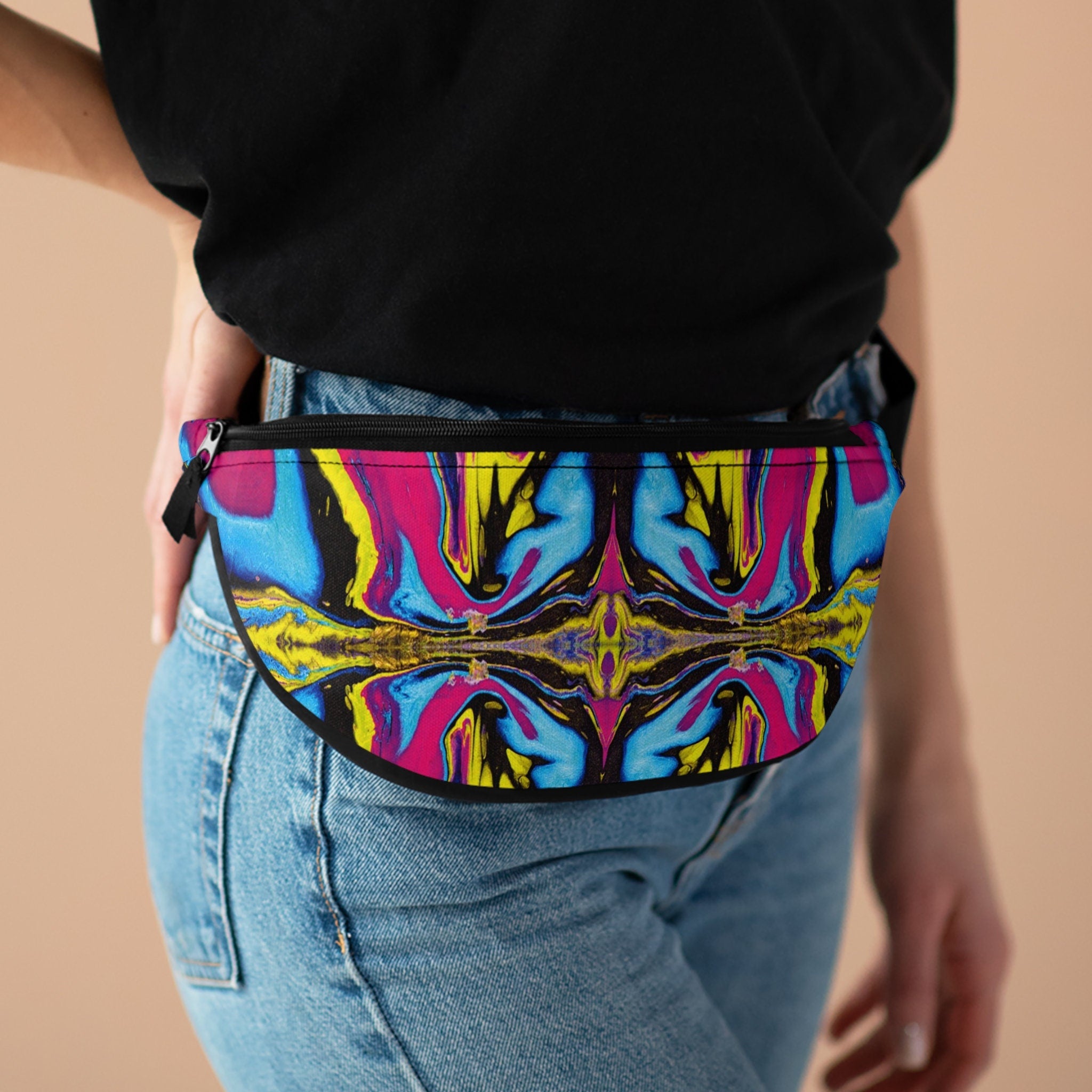 Abstract Pour Paint Fanny Pack: Vibrant Festival Waist Bag