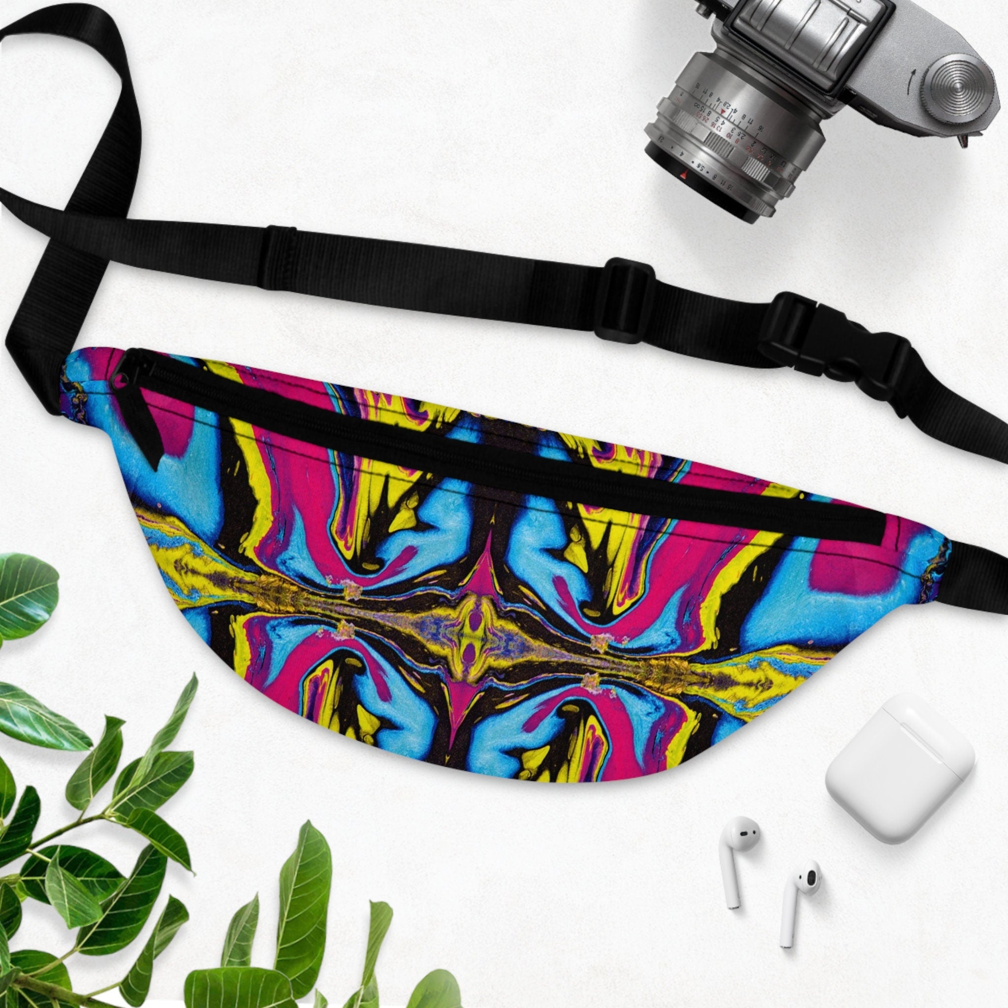 Abstract Pour Paint Fanny Pack: Vibrant Festival Waist Bag